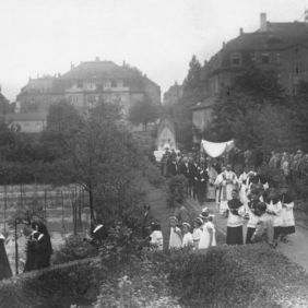 P. Bänsch en una procesión de corpus Christi