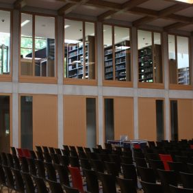 Mariengarden Forum mit Bibliothek.jpg